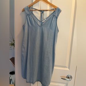Light Blue, light weight loose jeans dress. Great condition